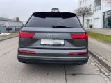 Audi Q7 bei Sportwagen.expert - Abbildung (5 / 14)