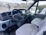 Ford Transit bei Sportwagen.expert - Abbildung (8 / 15)