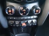 Mini Cooper bei Sportwagen.expert - Abbildung (14 / 15)