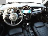 Mini Cooper bei Sportwagen.expert - Abbildung (4 / 15)