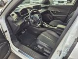 Peugeot 2008 bei Sportwagen.expert - Abbildung (7 / 15)