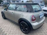 Mini Cooper bei Sportwagen.expert - Abbildung (6 / 15)