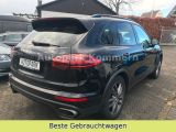 Porsche Cayenne bei Sportwagen.expert - Abbildung (5 / 15)