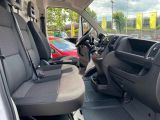 Opel Movano bei Sportwagen.expert - Abbildung (14 / 15)