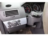 Opel Astra bei Sportwagen.expert - Abbildung (14 / 15)