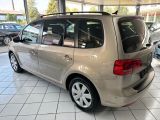 VW Touran bei Sportwagen.expert - Abbildung (6 / 15)