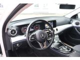 Mercedes-Benz E-Klasse bei Sportwagen.expert - Abbildung (7 / 15)