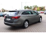 Opel Astra bei Sportwagen.expert - Abbildung (6 / 15)