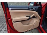 Porsche Cayenne bei Sportwagen.expert - Abbildung (8 / 12)