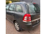 Opel Zafira bei Sportwagen.expert - Abbildung (4 / 10)