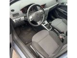 Opel Astra bei Sportwagen.expert - Abbildung (9 / 12)