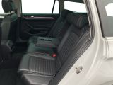 VW Passat bei Sportwagen.expert - Abbildung (11 / 15)