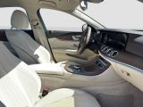 Mercedes-Benz E-Klasse bei Sportwagen.expert - Abbildung (15 / 15)