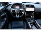 Jaguar XE bei Sportwagen.expert - Abbildung (12 / 15)