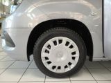 Opel Combo bei Sportwagen.expert - Abbildung (9 / 15)