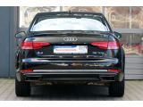 Audi A4 bei Sportwagen.expert - Abbildung (8 / 15)