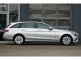 Mercedes-Benz C-Klasse bei Sportwagen.expert - Abbildung (8 / 15)