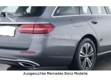 Mercedes-Benz E-Klasse bei Sportwagen.expert - Abbildung (8 / 15)