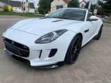 Jaguar F-Type bei Sportwagen.expert - Abbildung (7 / 15) Jaguar F-Type bei Sportwagen.expert - Abbildung (7 / 15)