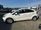 Kia Rio bei Sportwagen.expert - Abbildung (5 / 15) Kia Rio bei Sportwagen.expert - Abbildung (5 / 15)