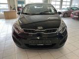 Kia Rio bei Sportwagen.expert - Abbildung (6 / 8)
