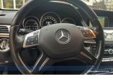 Mercedes-Benz E-Klasse bei Sportwagen.expert - Abbildung (11 / 15)