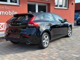 Volvo V40 bei Sportwagen.expert - Abbildung (14 / 15)