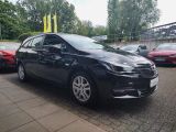 Opel Astra bei Sportwagen.expert - Abbildung (7 / 15)