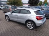 Mercedes-Benz GLA-Klasse bei Sportwagen.expert - Abbildung (7 / 15)