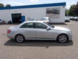 Mercedes-Benz E-Klasse bei Sportwagen.expert - Abbildung (4 / 15)