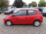 Renault Twingo bei Sportwagen.expert - Abbildung (8 / 15)