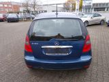 Mercedes-Benz A-Klasse bei Sportwagen.expert - Abbildung (6 / 15)