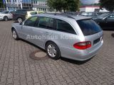 Mercedes-Benz E-Klasse bei Sportwagen.expert - Abbildung (7 / 15)