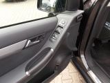 Mercedes-Benz R-Klasse bei Sportwagen.expert - Abbildung (13 / 15)