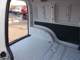 VW Caddy bei Sportwagen.expert - Abbildung (11 / 15)