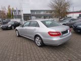 Mercedes-Benz E-Klasse bei Sportwagen.expert - Abbildung (7 / 15) Mercedes-Benz E-Klasse bei Sportwagen.expert - Abbildung (7 / 15)