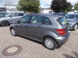 Mercedes-Benz B-Klasse bei Sportwagen.expert - Abbildung (7 / 15)