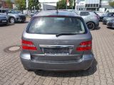 Mercedes-Benz B-Klasse bei Sportwagen.expert - Abbildung (6 / 15)