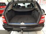 Mercedes-Benz C-Klasse bei Sportwagen.expert - Abbildung (13 / 15)