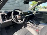 Porsche Cayenne bei Sportwagen.expert - Abbildung (14 / 15)
