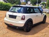 Mini One bei Sportwagen.expert - Abbildung (5 / 15)