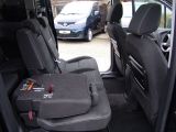 Ford Tourneo bei Sportwagen.expert - Abbildung (11 / 15)