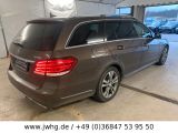 Mercedes-Benz E-Klasse bei Sportwagen.expert - Abbildung (6 / 15)