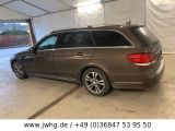 Mercedes-Benz E-Klasse bei Sportwagen.expert - Abbildung (8 / 15)