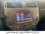 Ford Kuga bei Sportwagen.expert - Abbildung (10 / 15)