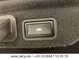 Audi A8 bei Sportwagen.expert - Abbildung (8 / 15)