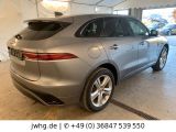 Jaguar F-Pace bei Sportwagen.expert - Abbildung (4 / 15)