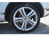 VW Touareg bei Sportwagen.expert - Abbildung (13 / 15)