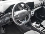 Hyundai IONIQ bei Sportwagen.expert - Abbildung (5 / 15)