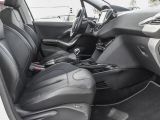 Peugeot 2008 bei Sportwagen.expert - Abbildung (6 / 15)